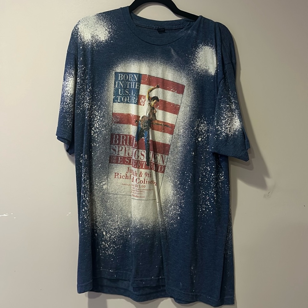 Large to extra large Bruce Springsteen distressed T-shirt